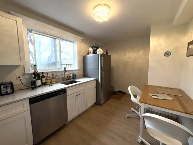 26-003 Spacious flat in South End Halifax - Photo 8