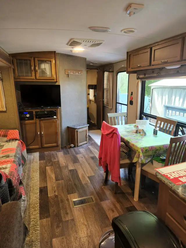 Roulotte à vendre MARQUE SPRINGDALE 2017AU CAMPING VAL-DES-BOIS - Photo 3