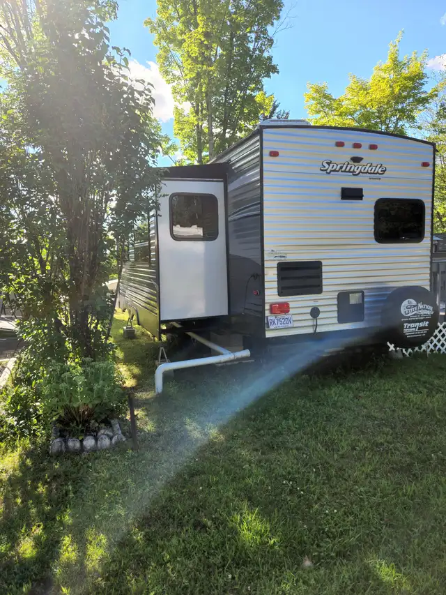 Roulotte à vendre MARQUE SPRINGDALE 2017AU CAMPING VAL-DES-BOIS - Photo 7
