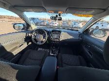 2022 Mitsubishi RVR - Photo 16