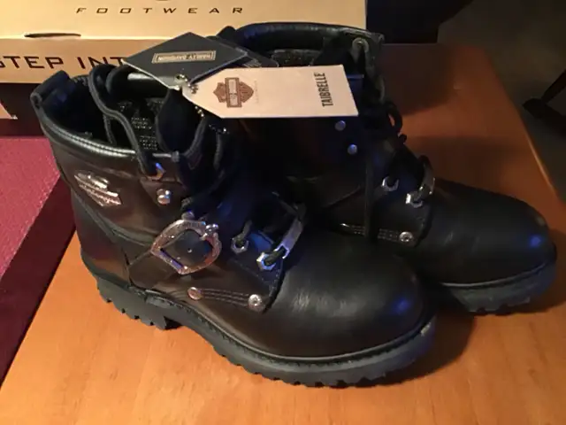 Bottes de moto Harley Davidson grandeur 5  1/2 pour dames - Photo 2
