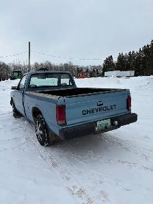 1982 S10 Chevrolet truck - Photo 2