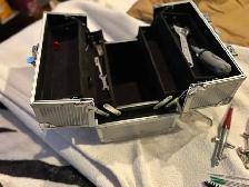 ONE STILL NEW AIR BRUSH KIT AN CASEAS PICTURED - Photo 2