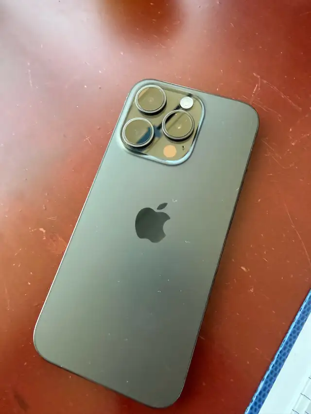 iPhone 15 Pro 128 Mb - Photo 4