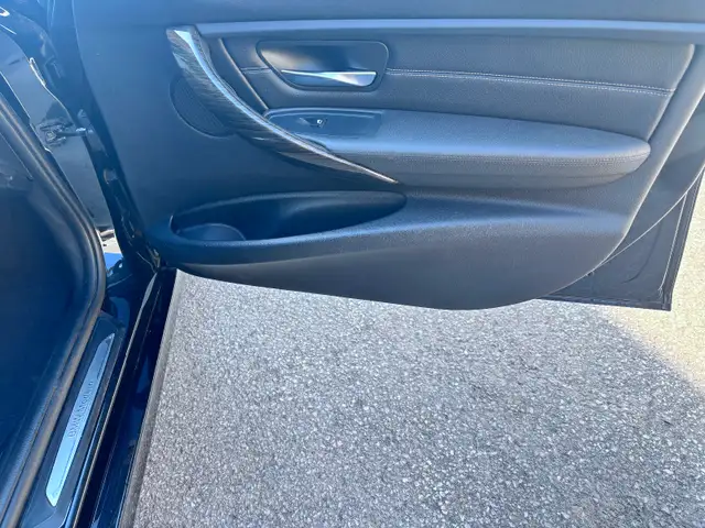 2013 BMW 320ix  / 90500 km seulement - Photo 16