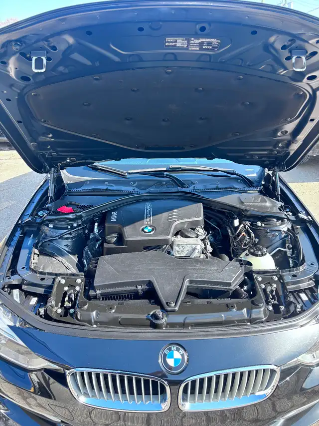 2013 BMW 320ix  / 90500 km seulement - Photo 20