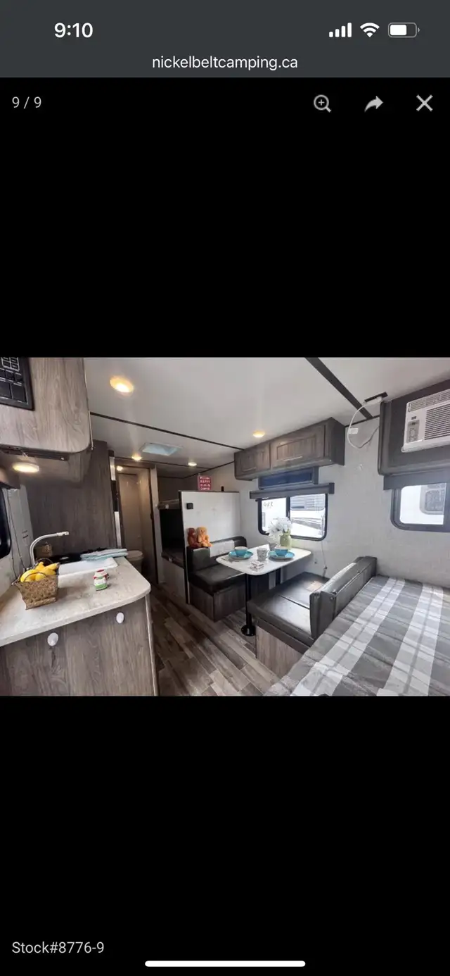 Travel trailer - Photo 2