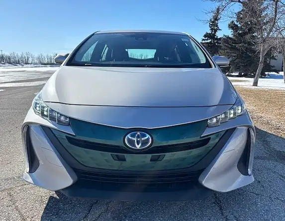 2018 Toyota Prius Prime ONE OWNER - NO ACCIDENTS-WARRANTY INCL - Photo 3