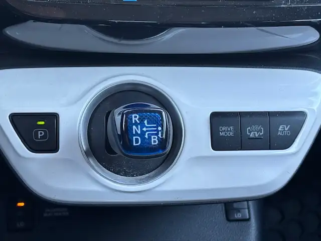 2018 Toyota Prius Prime ONE OWNER - NO ACCIDENTS-WARRANTY INCL - Photo 9