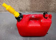 Plastic Gasoline Can - Photo 2