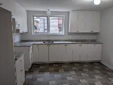 Appartement 2 chambres chauffé, non éclairé - Photo 2