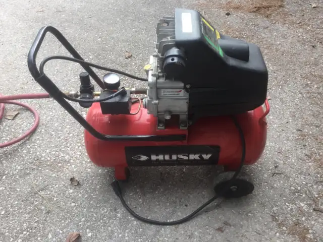 Husky Compressor, Red - Photo 6