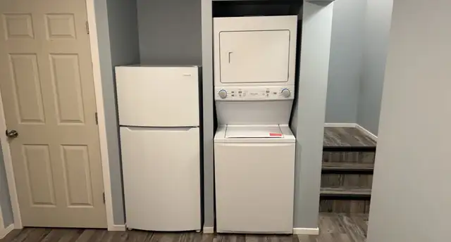 Room for rent in quiet & well kept home - Photo 6