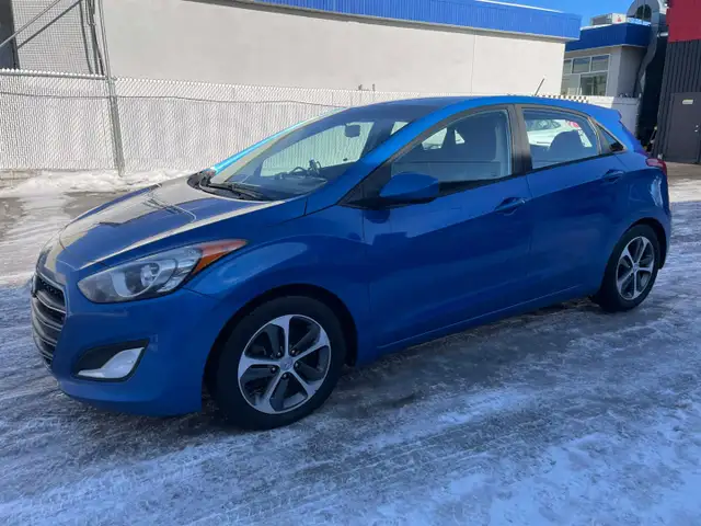 2017 Hyundai Elantra GT SE ( AUTOMATIQUE - 145 000 KM ) - Photo 7
