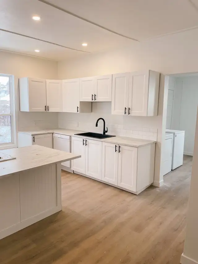 3 Bedroom House in SW - Photo 2