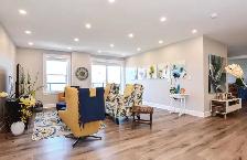 Luxury 3BDr DEN Apartment in Bedford - Photo 2