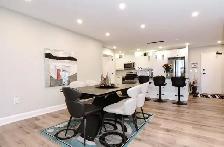 Luxury 3BDr DEN Apartment in Bedford - Photo 6