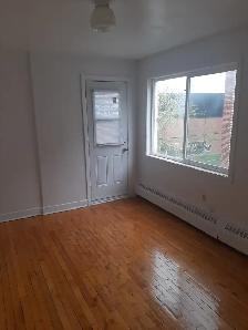 Lasalle 3 ½ disponible pour avril, mai ou juillet avec 2 chambre - Photo 3