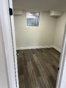 Legal Basement Appartment - Photo 9