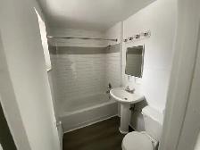 JUST RENOVATED - Bright & Spacious 2bdrm APT move in ready! - Photo 7
