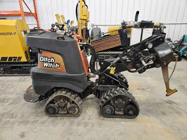 2017 Ditch Witch R300 Zahn Cable Plow