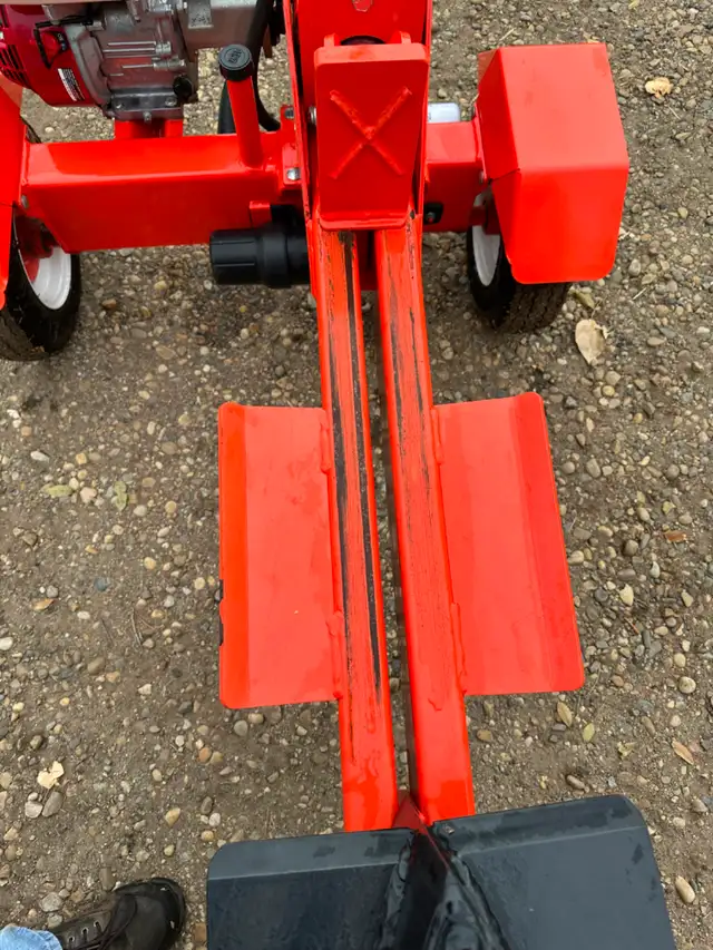 2014 Wallenstein  WX-620 Log Splitter - Photo 4