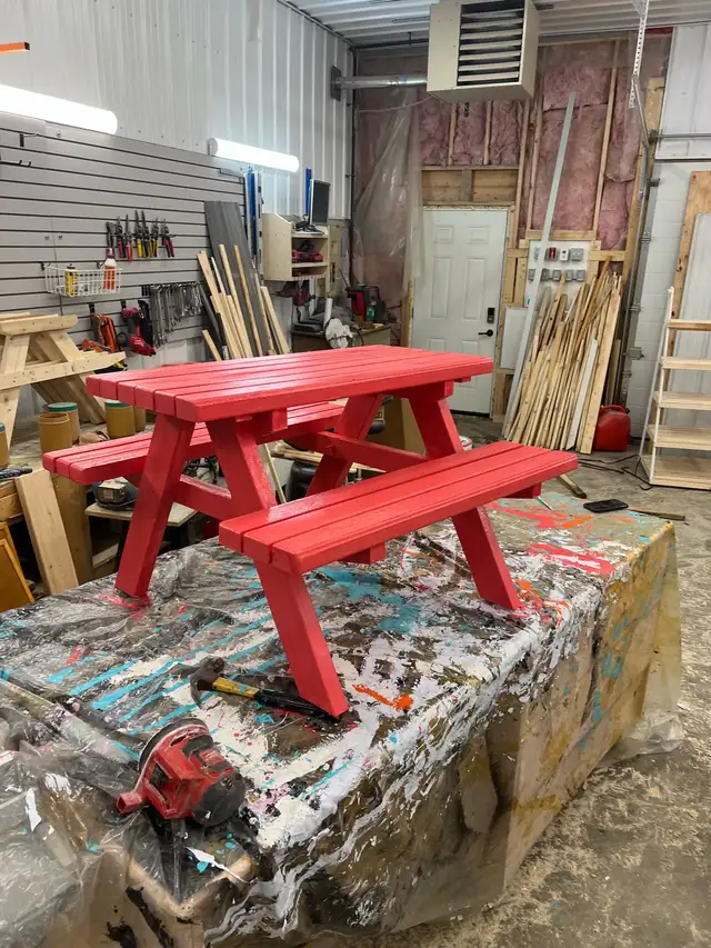 Kid-Size Picnic Tables - Photo 5