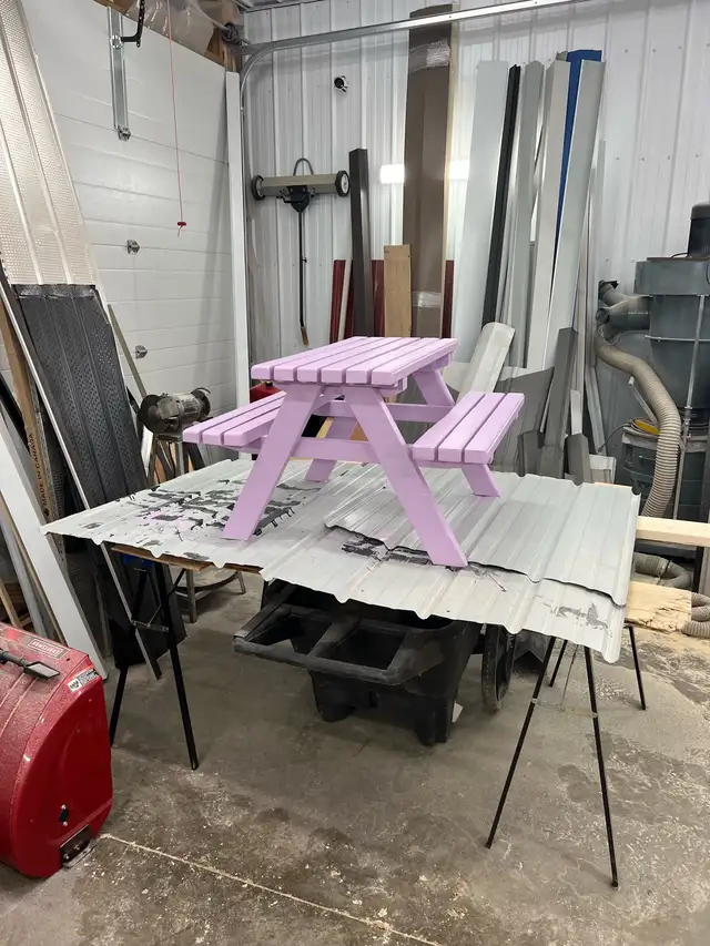 Kid-Size Picnic Tables - Photo 6