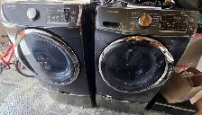 Samsung washer and dryer with pedestals $100