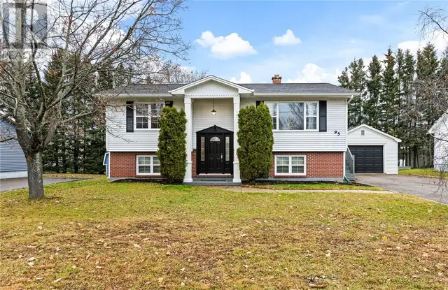 3 bedrooms Pet friendly - Garage and more!