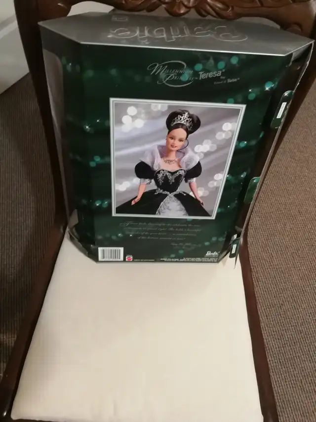 MILLENNION PRINCESS  BARBIE   2004