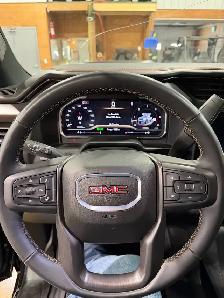 2025 GMC Sierra 3500 AT4 - Photo 9