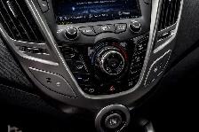 2015 Hyundai Veloster - Photo 8
