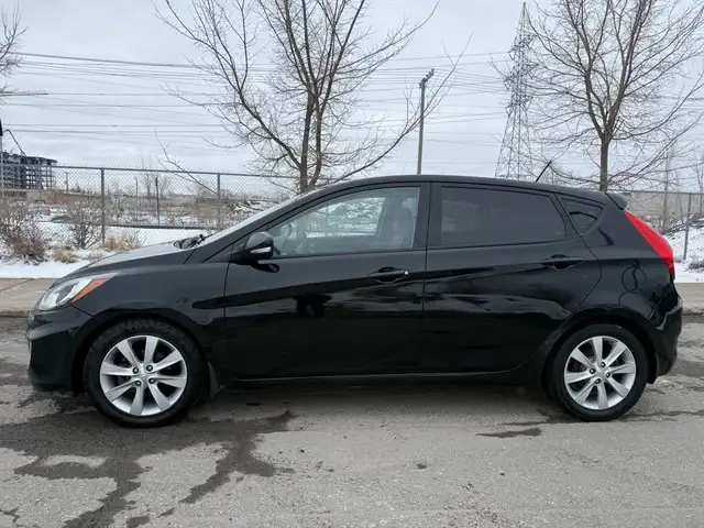 2014 Hyundai Accent 2014 HYUNDAI ACCENT ,  AUTOMATIQUE , 4 CYLIN - Photo 2