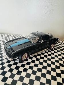 1:18 - 1967 Corvette - Over 1500 - 1:18 Scale Diecast Cars