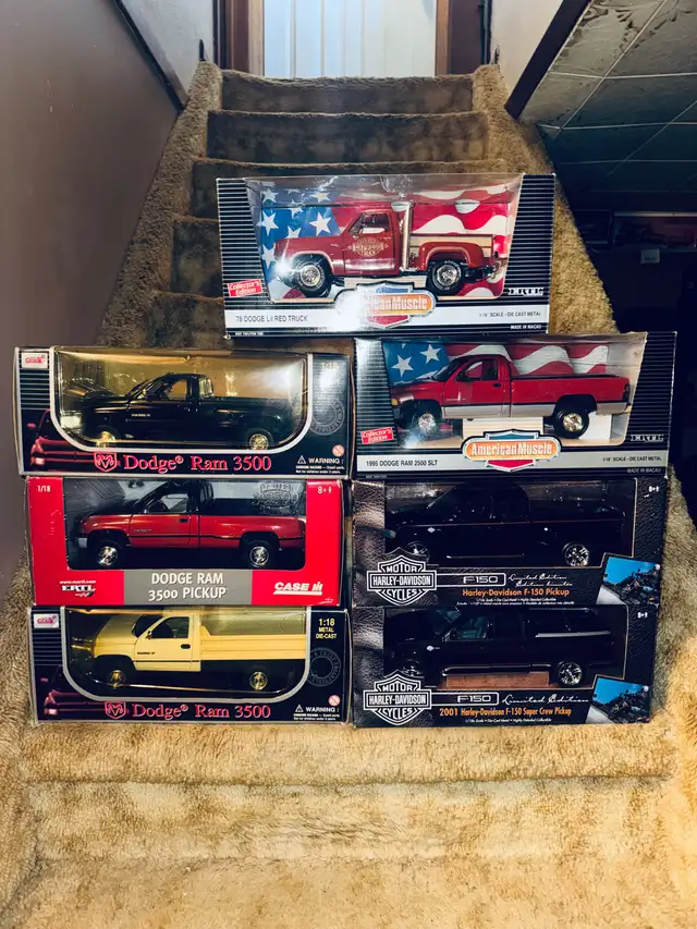 1:18 - 1967 Corvette - Over 1500 - 1:18 Scale Diecast Cars - Photo 9