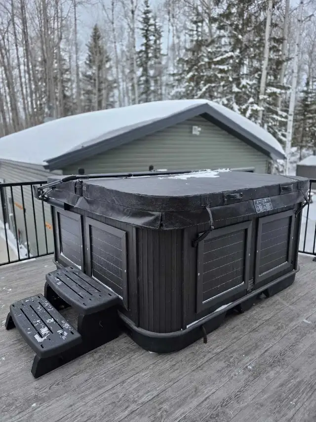 Arctic Spa Yukon 6 person Hot tub