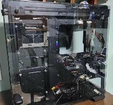 CORSAIR CRYSTAL 570X RGB CASE – TEMPERED GLASS – 3 RGB FANS $110 - Photo 5