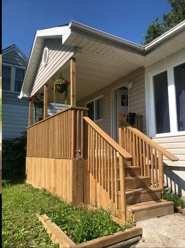 ROOM FOR RENT NEAR BROCK UNIVERSITY! DONT MISS OUT! - Photo 4