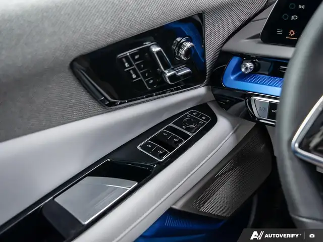 2026 Cadillac OPTIQ Luxury - Photo 16