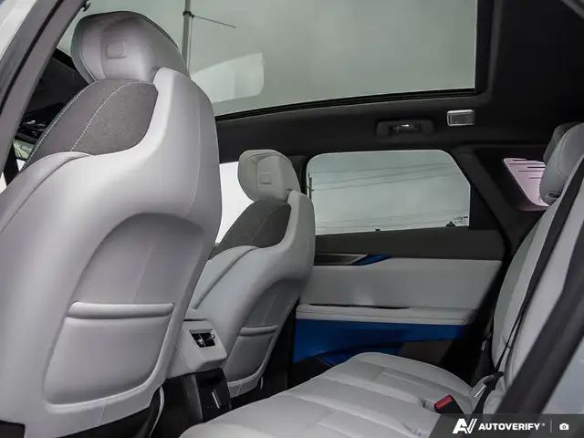 2026 Cadillac OPTIQ Luxury - Photo 23