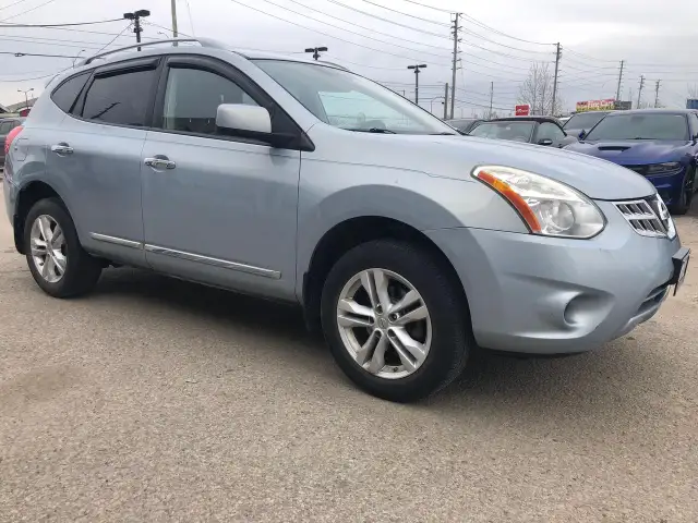 2012 Nissan Rogue SV - Photo 2