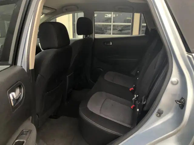 2012 Nissan Rogue SV - Photo 9