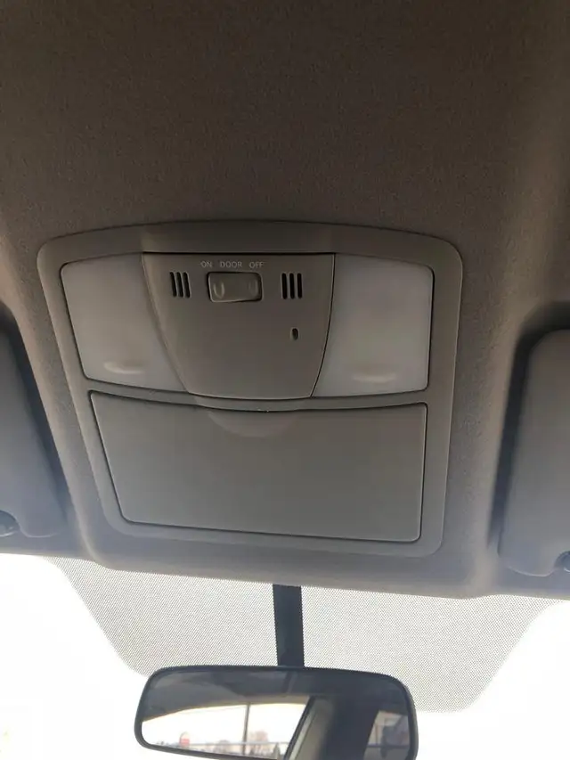 2012 Nissan Rogue SV - Photo 12
