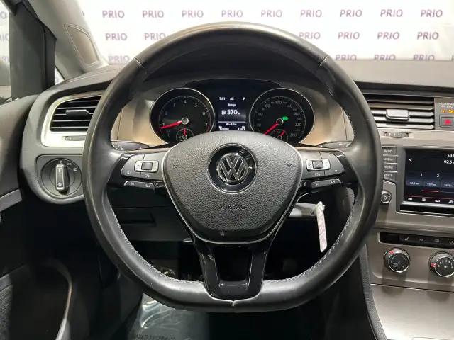 2016 Volkswagen Golf - Photo 21