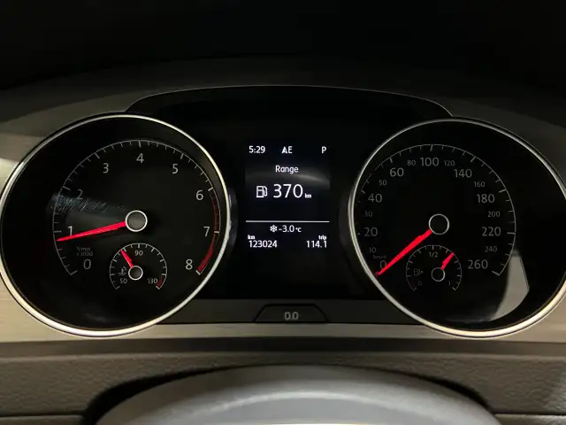 2016 Volkswagen Golf - Photo 24