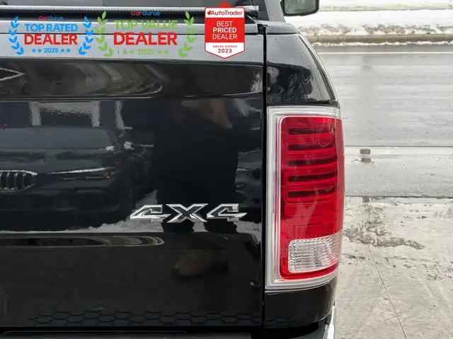 2016 Ram 1500 LARAMIE | ALPINE SOUND | SUNROOF | LOADED - Photo 8