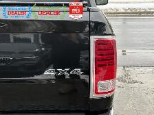 2016 Ram 1500 LARAMIE | ALPINE SOUND | SUNROOF | LOADED - Photo 8