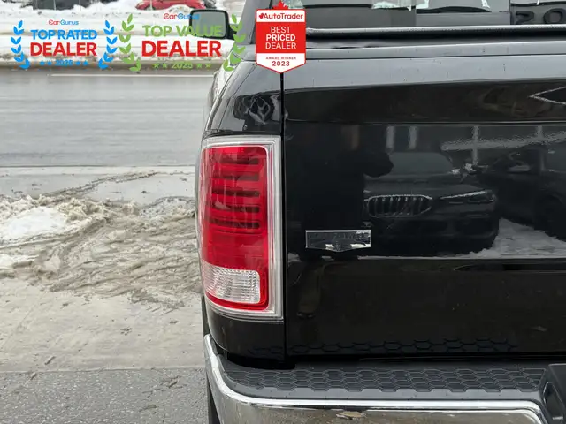 2016 Ram 1500 LARAMIE | ALPINE SOUND | SUNROOF | LOADED - Photo 11