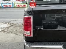 2016 Ram 1500 LARAMIE | ALPINE SOUND | SUNROOF | LOADED - Photo 11